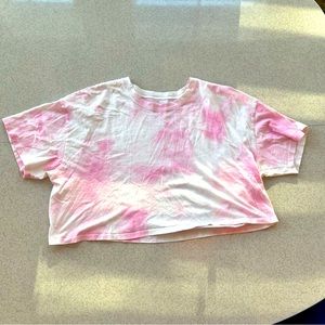 Hollister women’s pink crop t-shirt